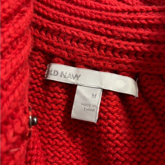 Medium red Old Navy women’s sweater - Picture 2 of 3